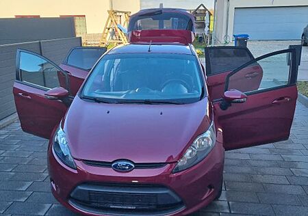 Ford Fiesta 1,4 Ghia Ghia