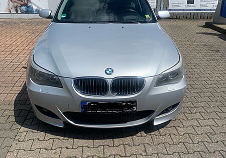 BMW 525d A - HUD, Kurvenlicht, Tempomat, Standheizun