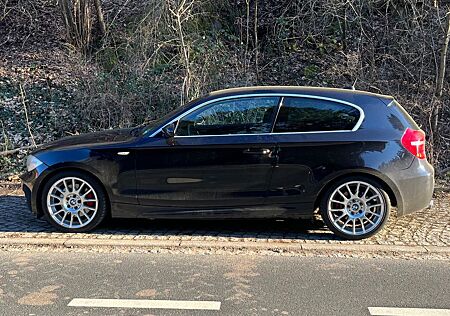 BMW 130i E81 Limited Sport Edition Automatik oe