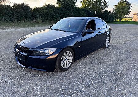 BMW 325i -