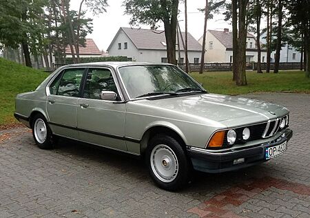 BMW 735 e23 - 146 000 km