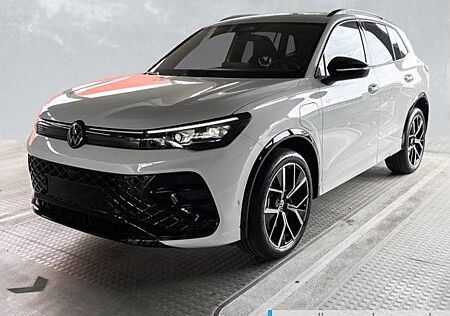 VW Tiguan Volkswagen R-Line 1.5 TSI DSG eHybrid AHK IQ.LIGHT D