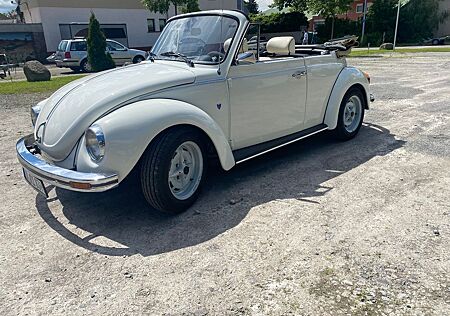 VW Käfer Volkswagen Cabrio Karmann 1303 creme weiss