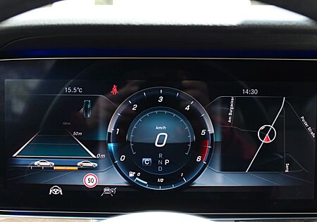 Mercedes-Benz E 400 4M AVANTGARDE WIDESCREEN STANDHZ BURMESTER