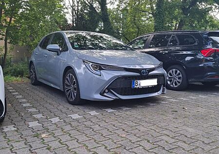Toyota Corolla 2,0 Hybrid, Tech. Pak., JBL, Apple Car..