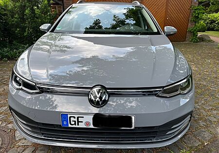 VW Golf Volkswagen 1.0 TSI MOVE AHK PANO NAVI 5J Gar