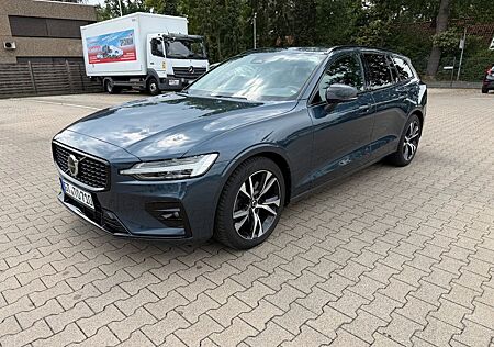 Volvo V 60 Kombi Plus Dark