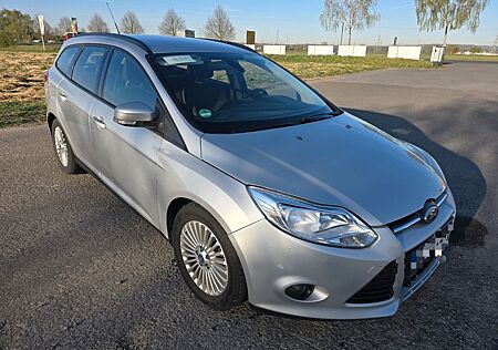 Ford Focus III 1,6TDCi 85kW Turnier , 1 Jahr Garantie