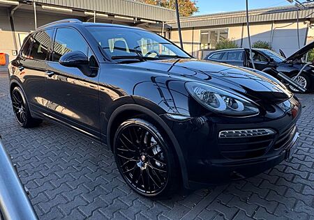Porsche Cayenne s Reifen /Bremsen/Service neu