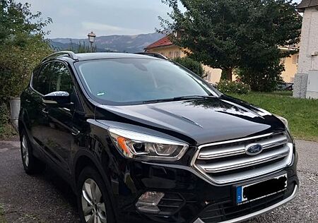 Ford Kuga 1,5 EcoBoost 2x4 110kW Titanium Titanium