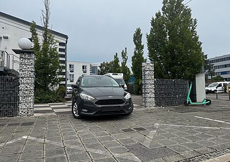 Ford Focus 1,0 EcoBoost 92KW Titanium. Zahnriemen NEU