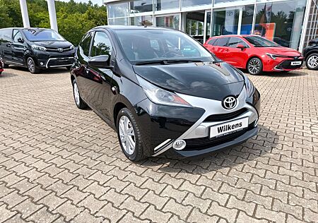Toyota Aygo (X) Aygo -play Team D