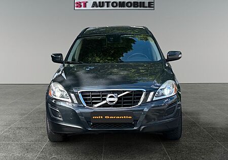 Volvo XC 60 XC60 Momentum 2.4 -Allrad-Navi-AHK-Automatik