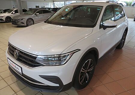 VW Tiguan Volkswagen Active 1.5 TSI OPF Active