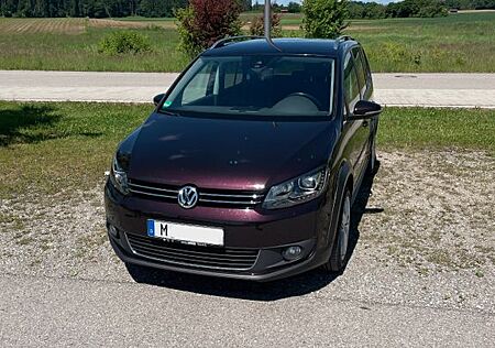VW Touran Volkswagen Cross TDI DSG
