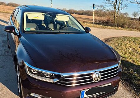 VW Passat Variant Volkswagen 2.0 TDI SCR DSG Highline Vari...
