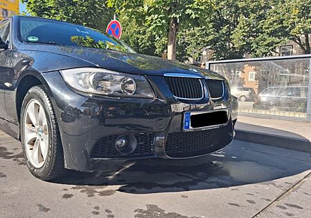 BMW 318i -