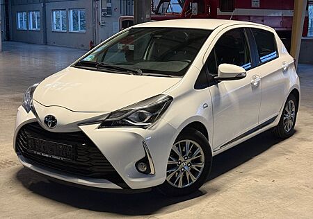 Toyota Yaris 1,5//1 JAHR GARANTIE//TÜV/AU NEU//Kamera