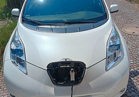 Nissan Leaf Tekna 24kWh