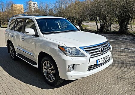 Lexus LX LX570 V8 4WD 8 osób Hak 3500kg Ceramika