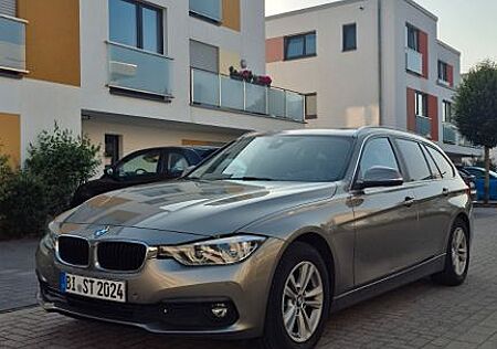 BMW 318d xDrive Touring - Pano - Tüv Neu