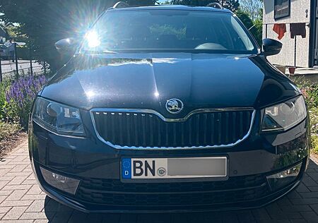 Skoda Octavia 2.0 TDI DSG Joy Combi