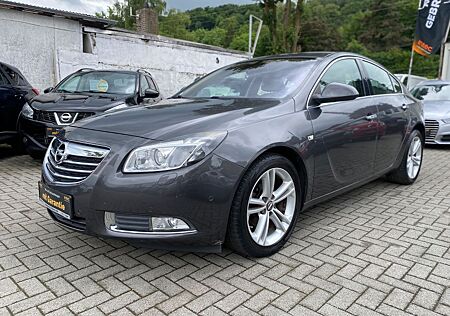 Opel Insignia A Lim. Cosmo/Navi/Leder/PDC/TÜV Neu/1H