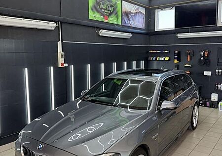 BMW 535d xDrive Touring A Luxury Line Luxury Line
