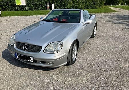 Mercedes-Benz SLK 320