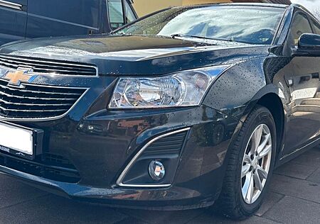 Chevrolet Cruze Kombi BENZIN