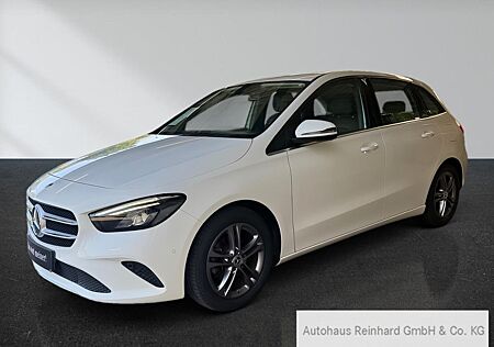 Mercedes-Benz B 180 d Style+Autom+Navi+PDC+SHZ+Kam+MBUX+LED+