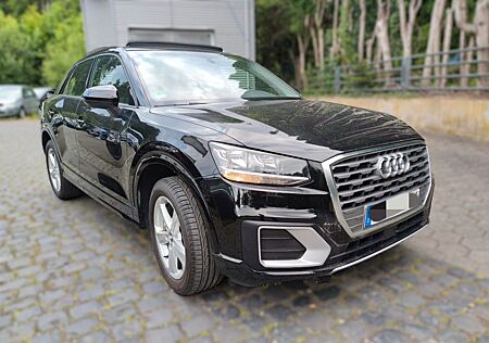 Audi Q2 30 TFSI sport PANORAMAGLASDACH ELEKTR. 2.HD