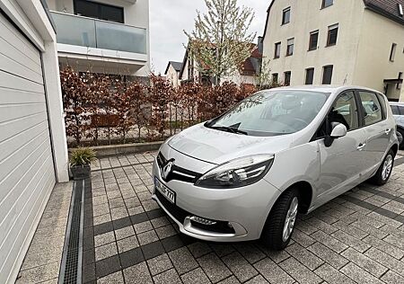 Renault Grand Scenic Paris ENERGY TCe 130 Start & St...