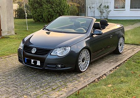 VW Eos Volkswagen 2.0 Turbo FSI Standard