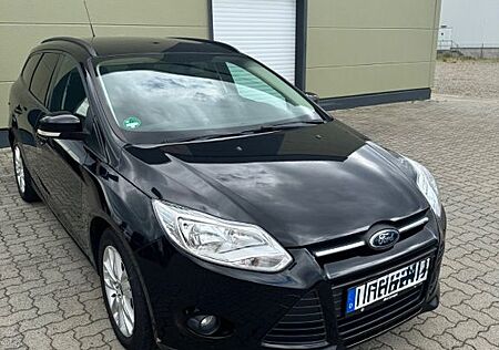 Ford Focus 1,6 Ti-VCT 92kW Titanium Turnier Titanium
