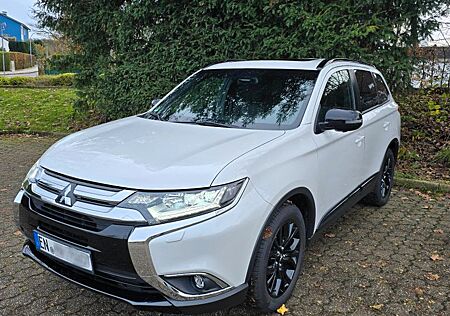 Mitsubishi Outlander 2.0.4WD.Navi.Dach.7Sitz.360Camera