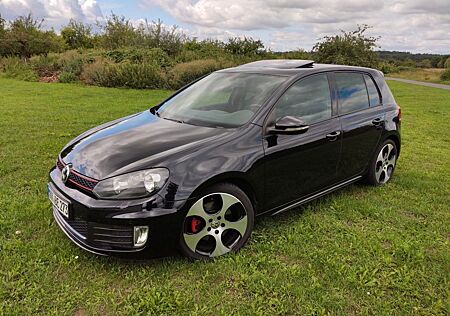 VW Golf Volkswagen 6 GTI mit Navi, Schiebedach, Kamera, SHZ...