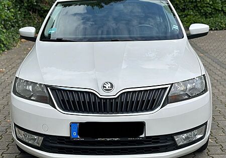 Skoda Rapid Ambition*AUTOMATIK*NAVI*PDC*TÜV*1.4 MOTOR