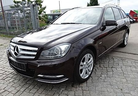 Mercedes-Benz 220 CDI BlueEfficiency Avantgarde