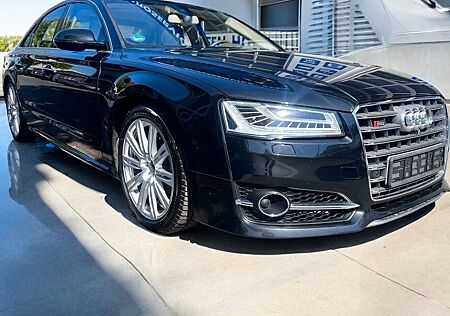 Audi S8 4.0 TFSI quattro Massage Nacht Bose AHK!!