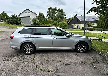 VW Passat Variant Volkswagen 1.8 TSI DSG Comfortline Varia...