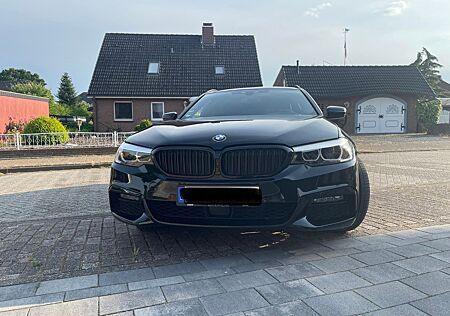 BMW 530d xDrive Touring A -