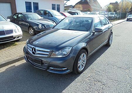 Mercedes-Benz C 180 CGI BlueEfficiency Avantgarde Automatik