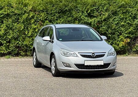 Opel Astra J 1.6 Sports Tourer Edition
