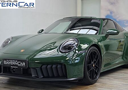 Porsche 992 Targa 4 GTS Irishgreen Matrix Lift SportDes