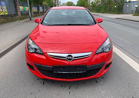 Opel Astra J GTC