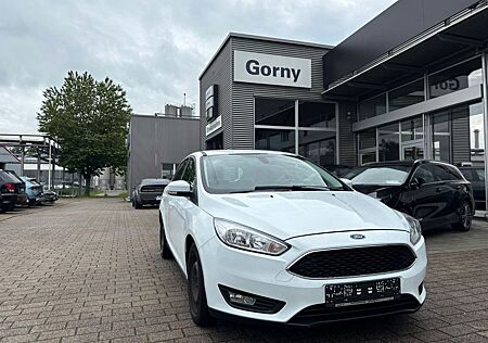 Ford Focus LIMOUSINE BUSINESS*SITZHEIZ*PDC*TEMPOMAT*