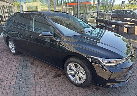 VW Golf Volkswagen VIII Variant 1.5 eTSI DSG Life Navi Pano AH