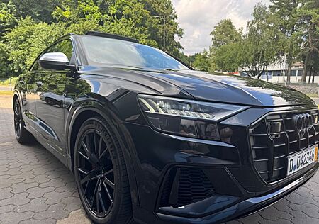 Audi SQ8 4.0 TDI quattro *Pano*B&O Sound*360°*Matrix*