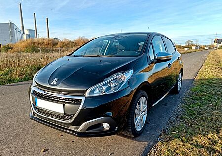 Peugeot 208 PureTech 82 Signature